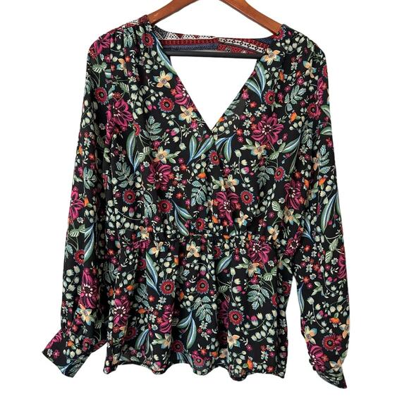 gimmicks by BKE Tops - BKE Gimmicks Black Floral V-Neck Flowy Boho Long Sleeve Blouse Size Medium